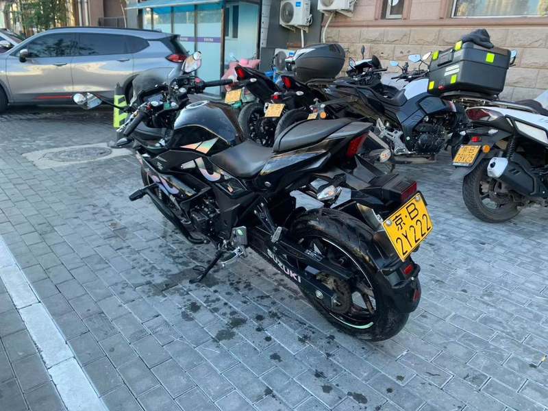二手豪爵铃木GSX250R