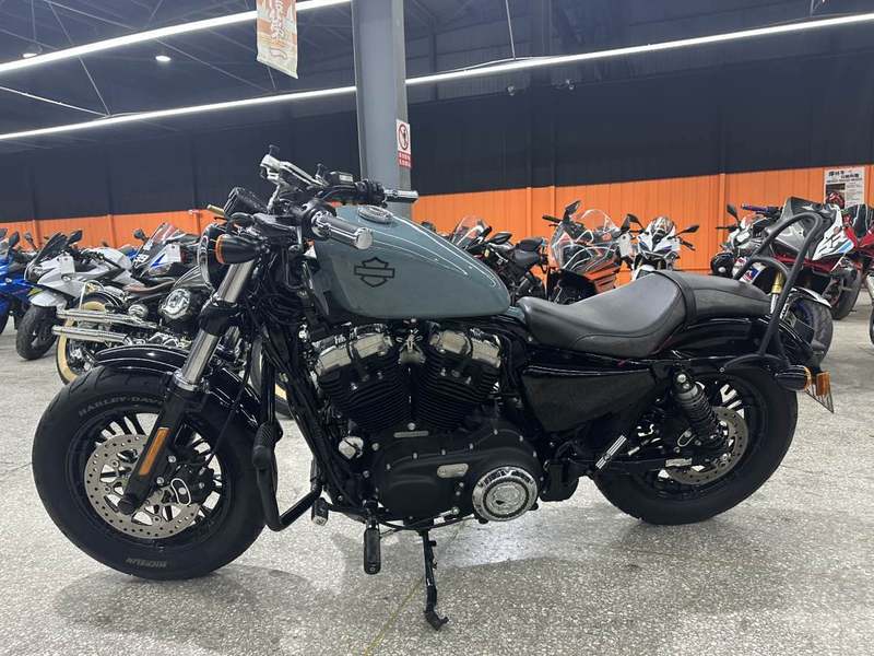 二手哈雷戴维森硬汉 lron 1200