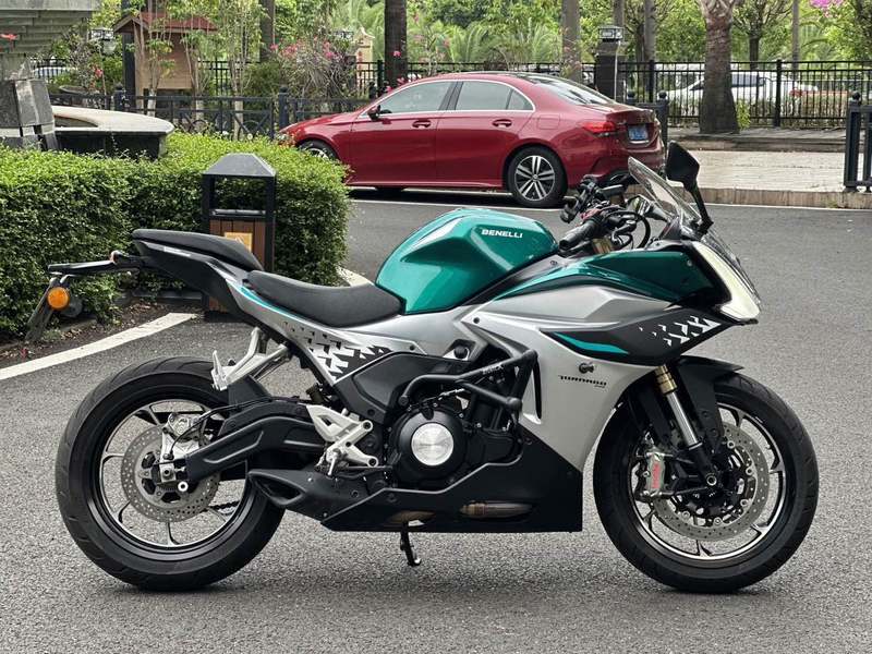 二手贝纳利龙卷风 Tornado 552R