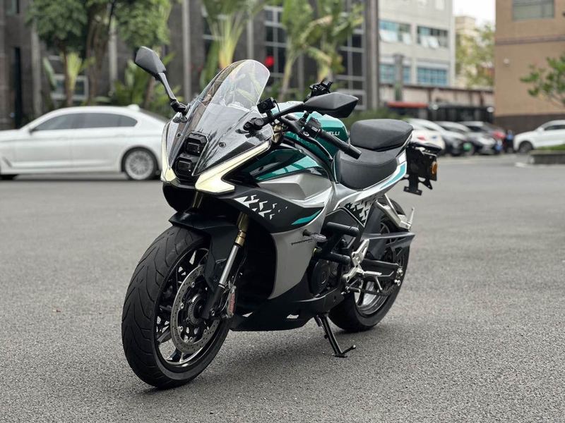 二手贝纳利龙卷风 Tornado 552R