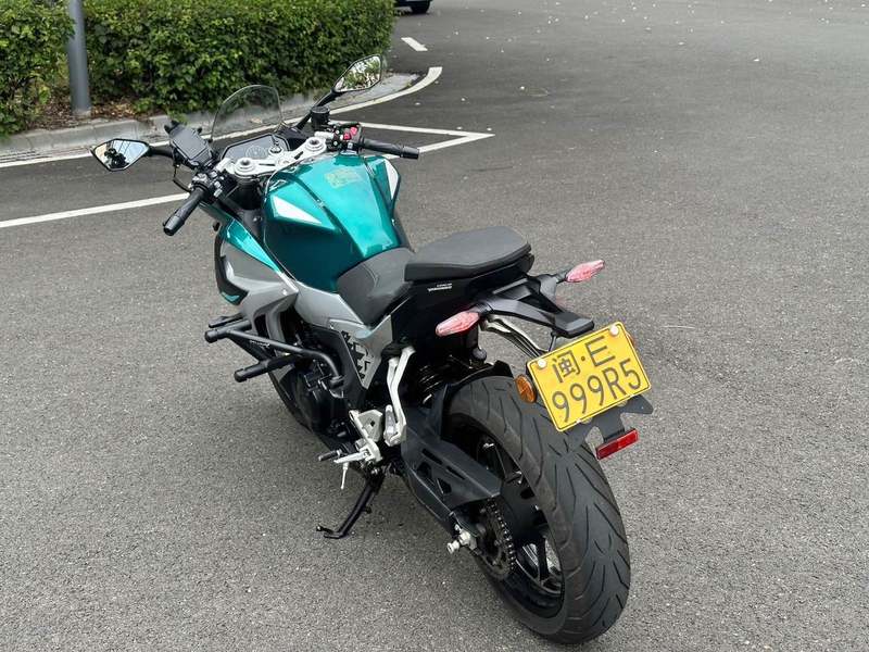 二手贝纳利龙卷风 Tornado 552R