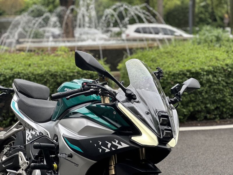 二手贝纳利龙卷风 Tornado 552R