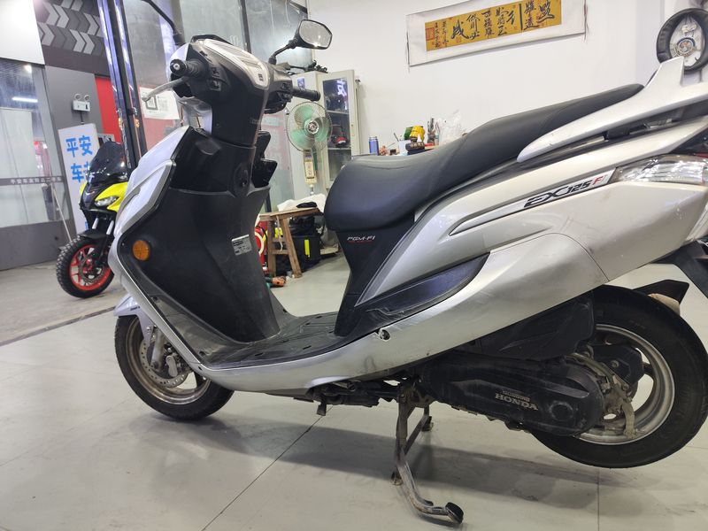 二手新大洲本田EX125
