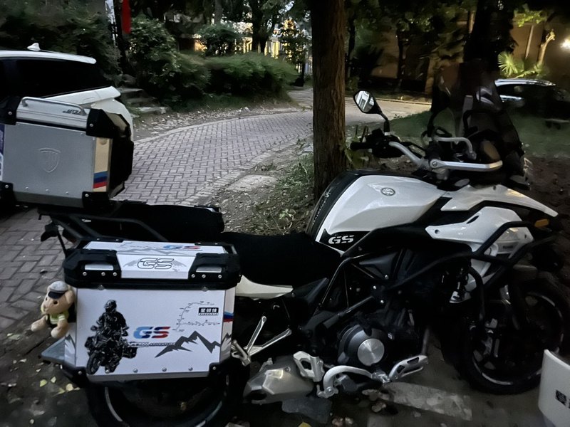 二手贝纳利金鹏 TRK502