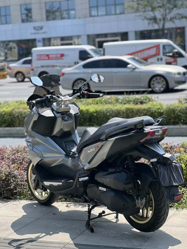 二手三阳哈士奇 Husky ADV300