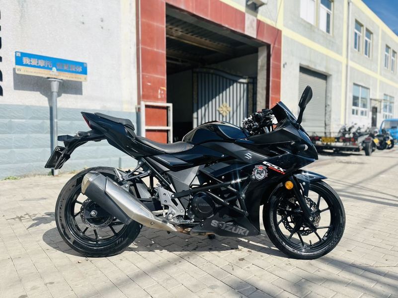 二手豪爵铃木GSX250R
