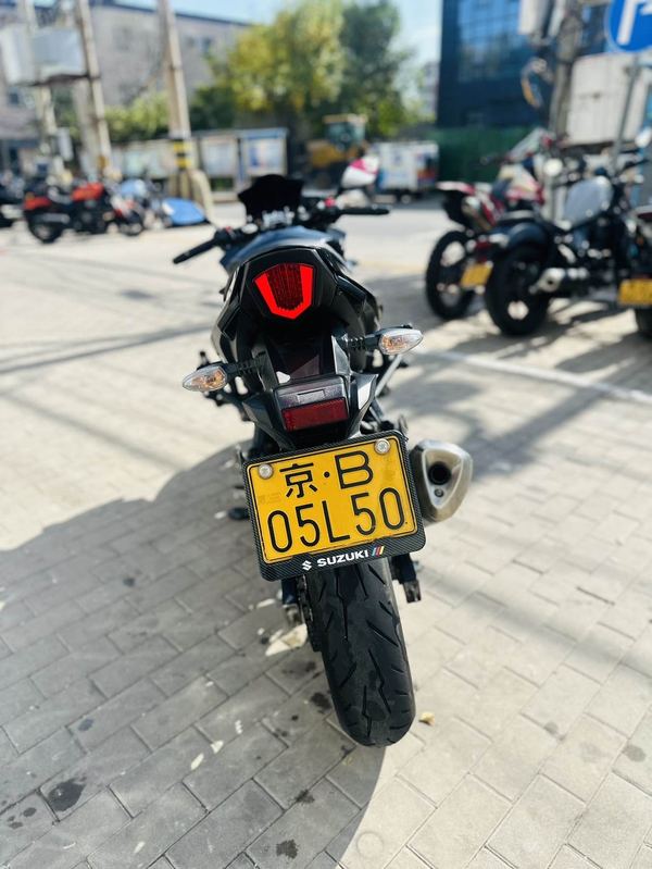 二手豪爵铃木GSX250R