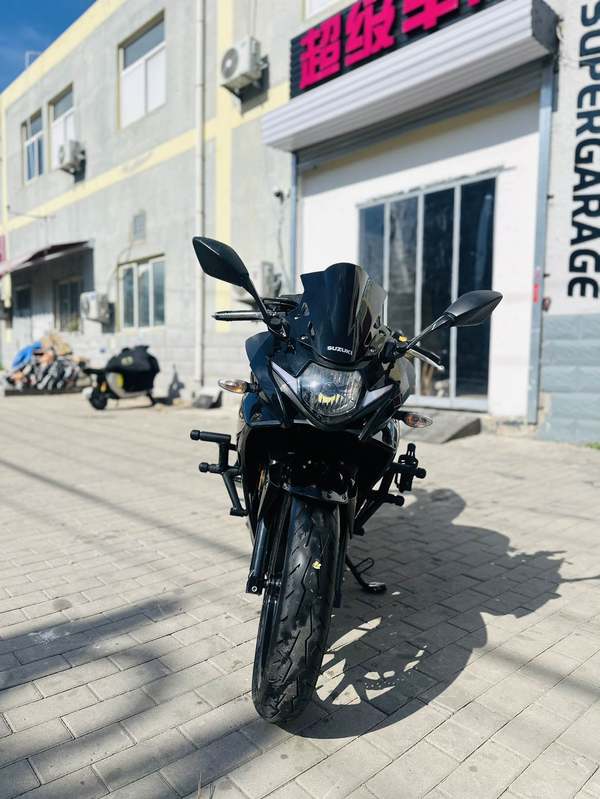 二手豪爵铃木GSX250R