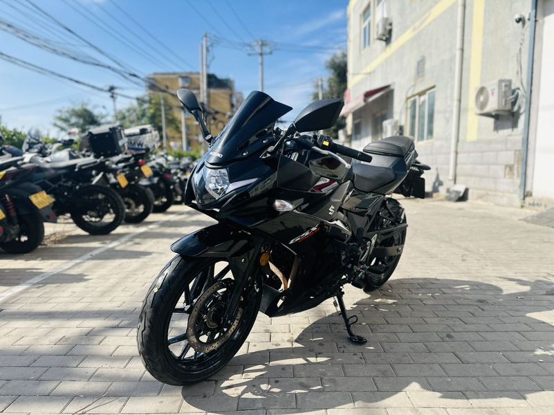 二手豪爵铃木GSX250R