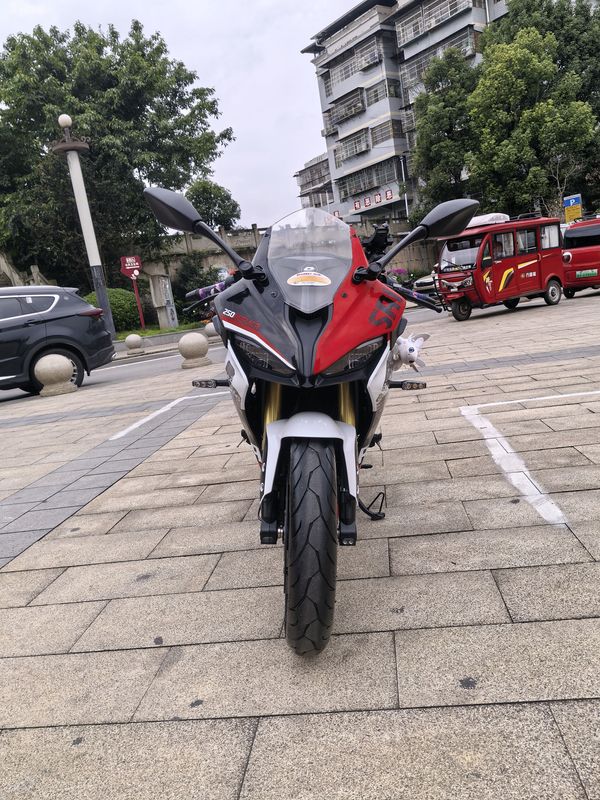 二手QJMOTOR赛250