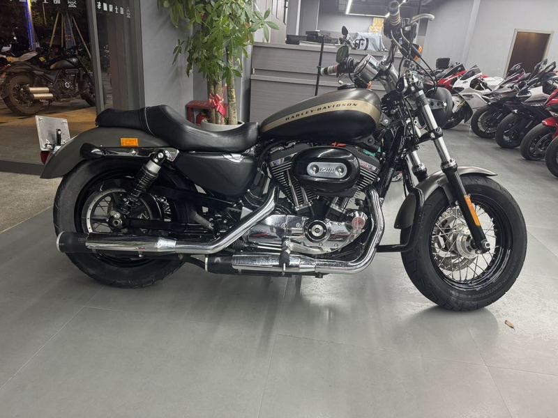 二手哈雷戴维森1200 Custom