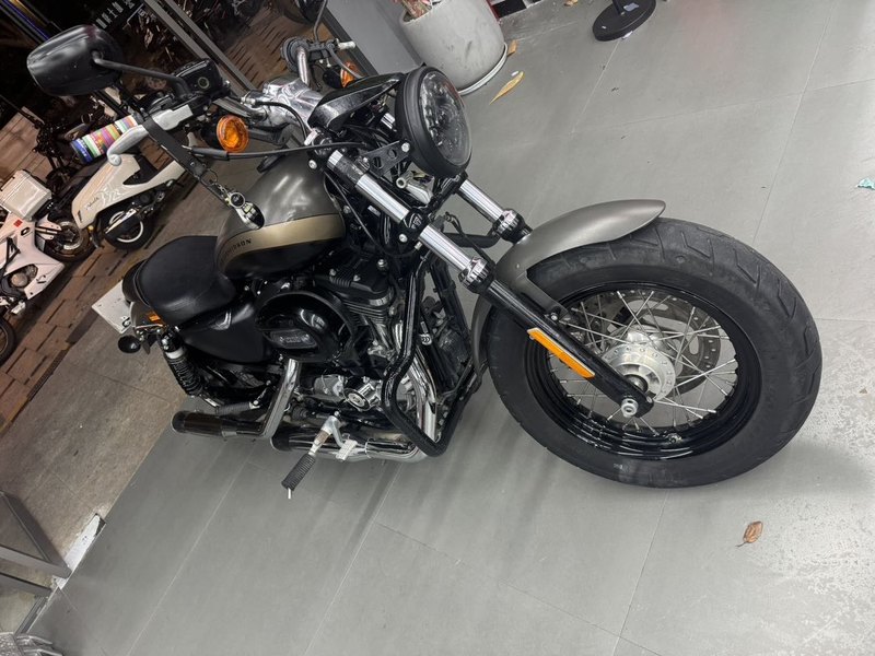 二手哈雷戴维森1200 Custom