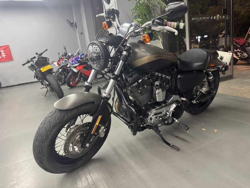 二手哈雷戴维森1200 Custom