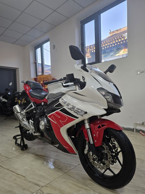 二手贝纳利龙卷风 Tornado 302R