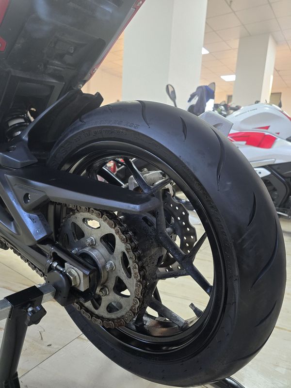 二手贝纳利龙卷风 Tornado 302R