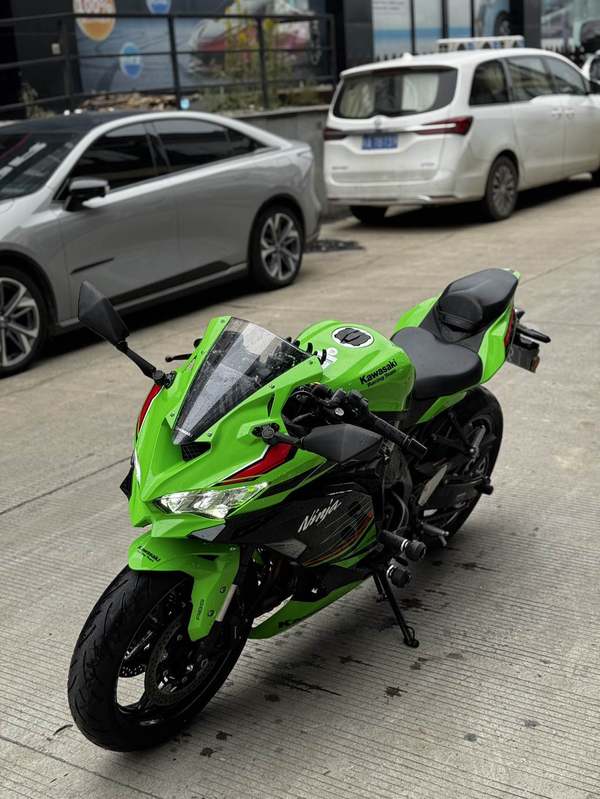二手川崎ZX-4R