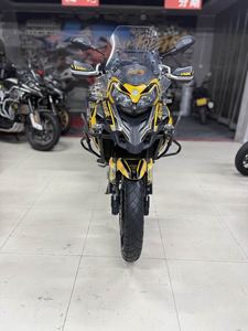 二手贝纳利金鹏 TRK502