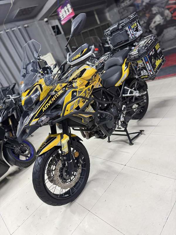 二手贝纳利金鹏 TRK502