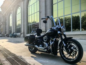 二手哈雷戴维森凌动滑翔 Sport Glide