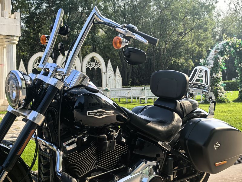 二手哈雷戴维森凌动滑翔 Sport Glide