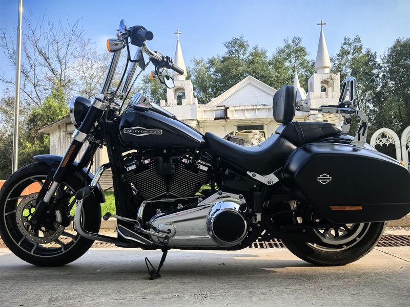 二手哈雷戴维森凌动滑翔 Sport Glide