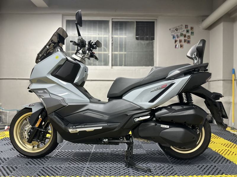 二手三阳哈士奇 Husky ADV300