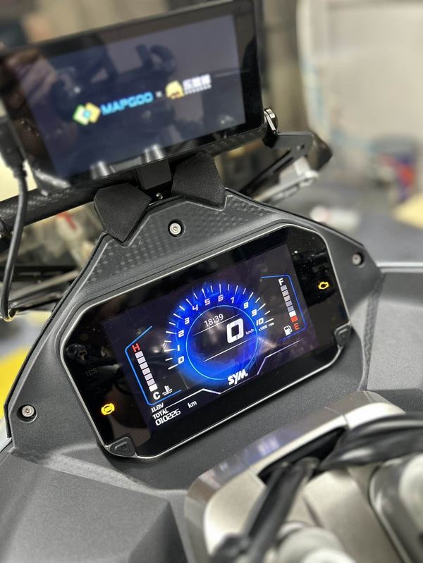 二手三阳哈士奇 Husky ADV300