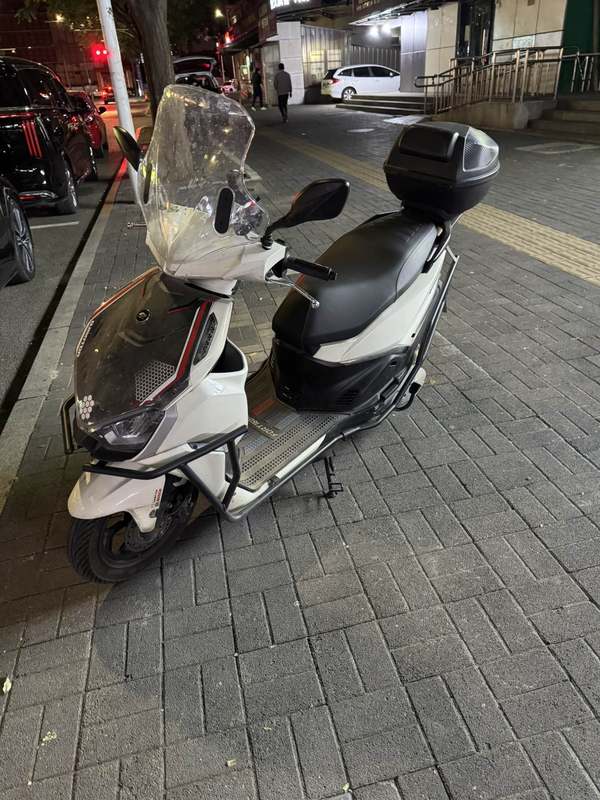 二手QJMOTOR鸿150RS