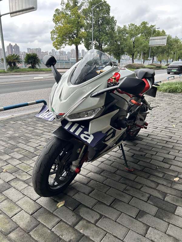 二手阿普利亚RS 660 