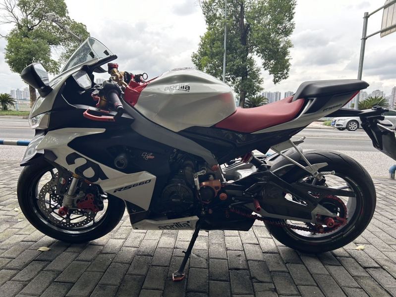 二手阿普利亚RS 660 