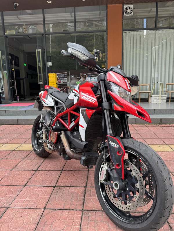 二手杜卡迪Hypermotard 950