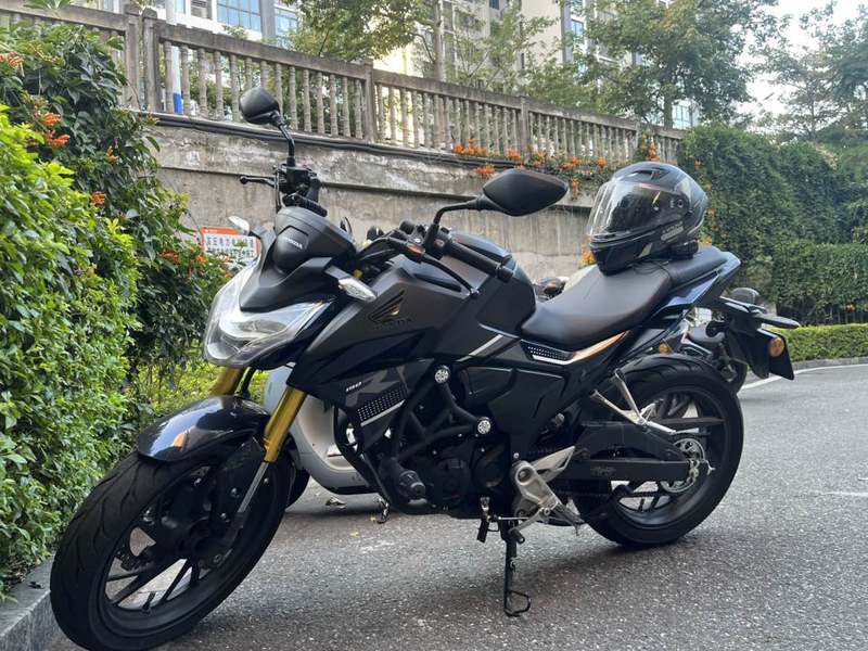 二手五羊本田CB190R 暴锋眼