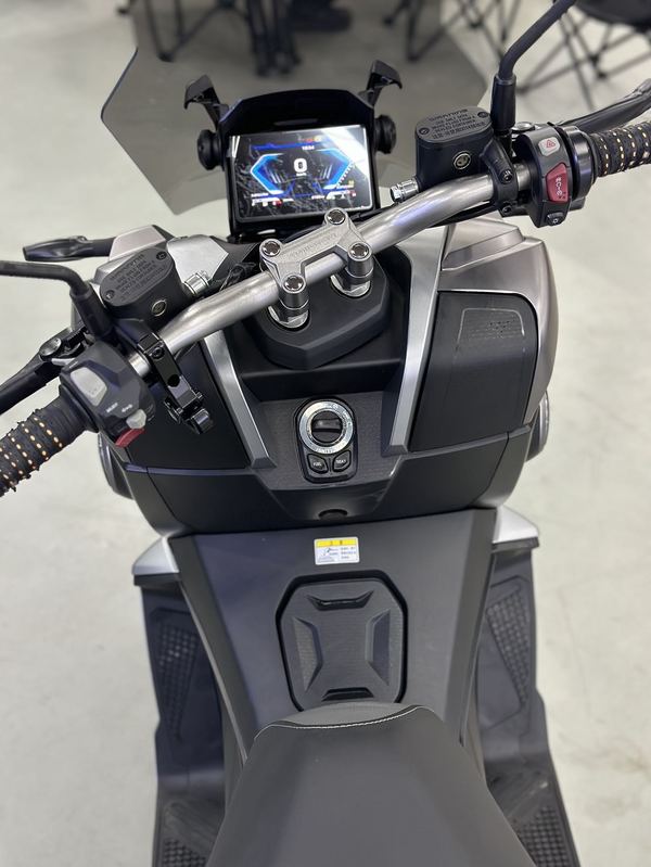 二手QJMOTOR鸿250ADV