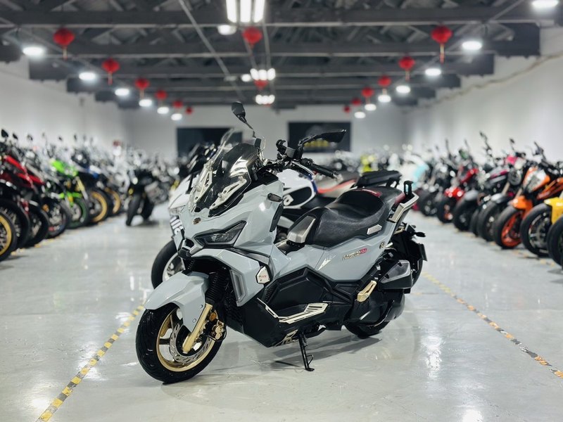 二手三阳哈士奇 Husky ADV150
