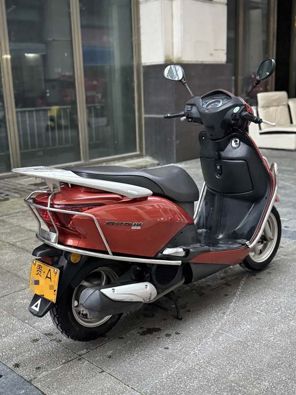 二手五羊本田SCR110 佳御