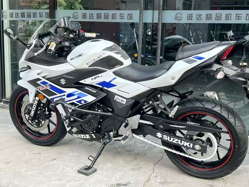二手豪爵铃木GSX250R