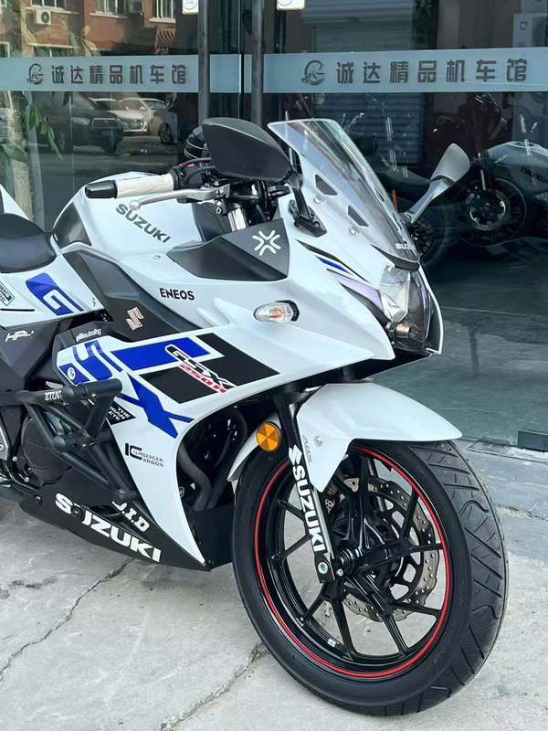 二手豪爵铃木GSX250R