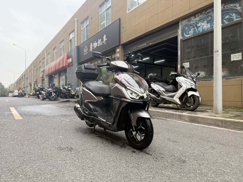 二手QJMOTOR鸿150RS