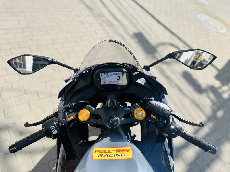 二手川崎ZX-4R