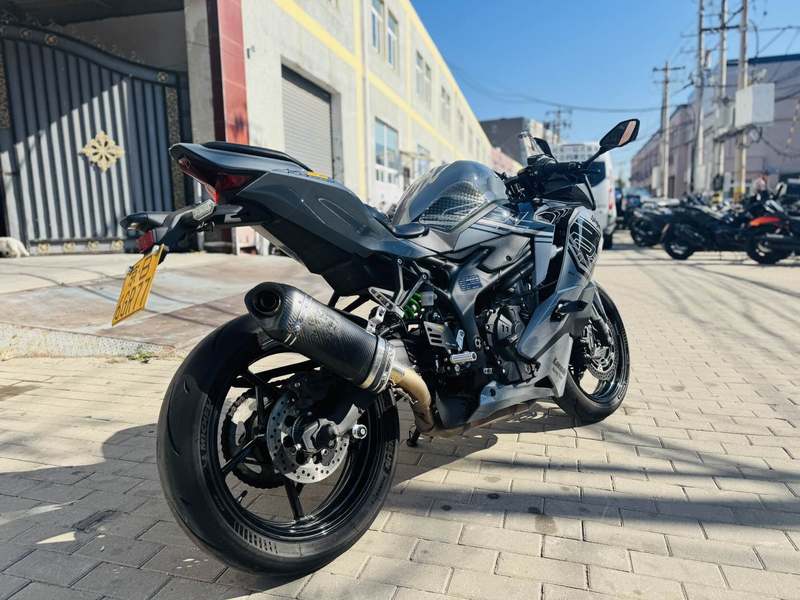 二手川崎ZX-4R