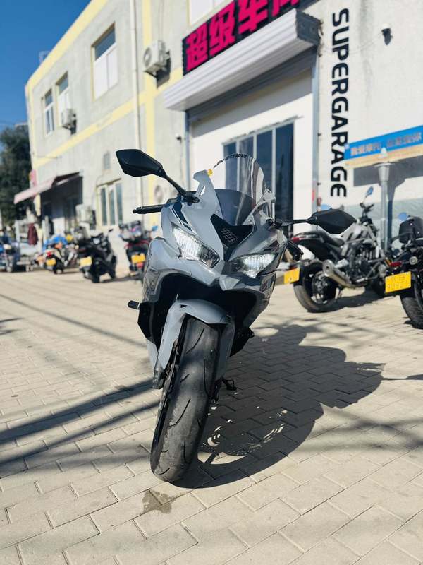 二手川崎ZX-4R