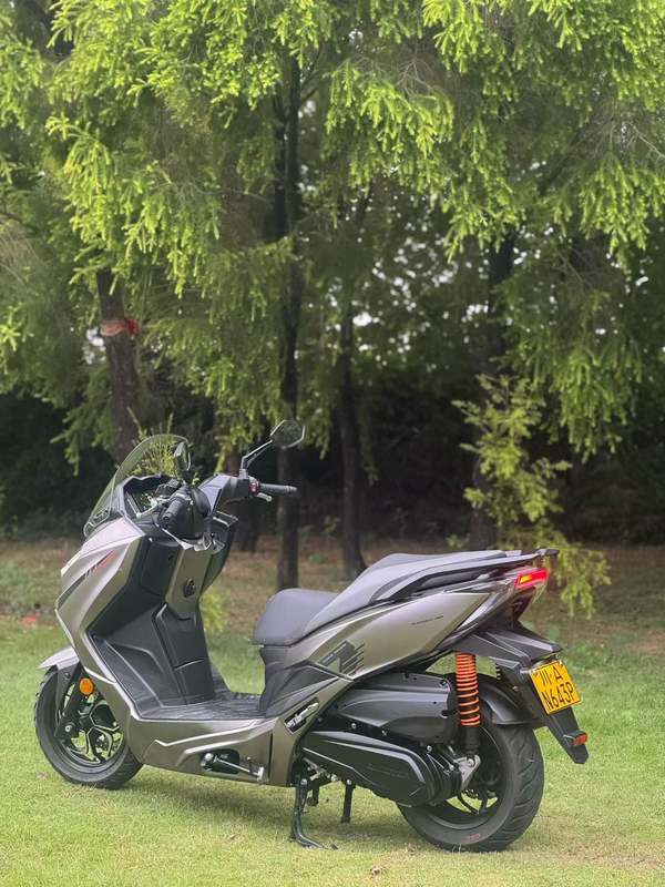 二手QJMOTOR鸿250ADV