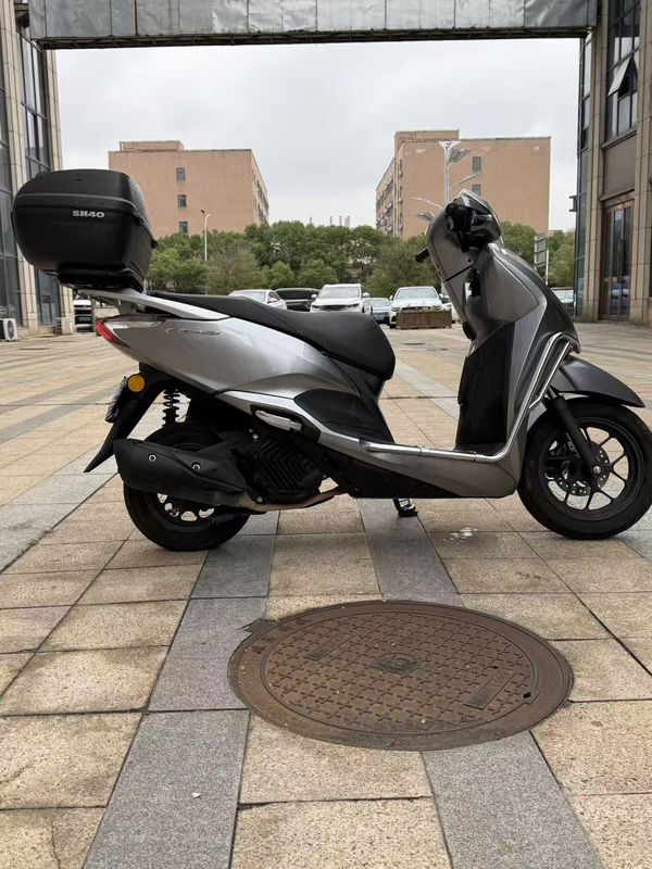 二手五羊本田Lead125