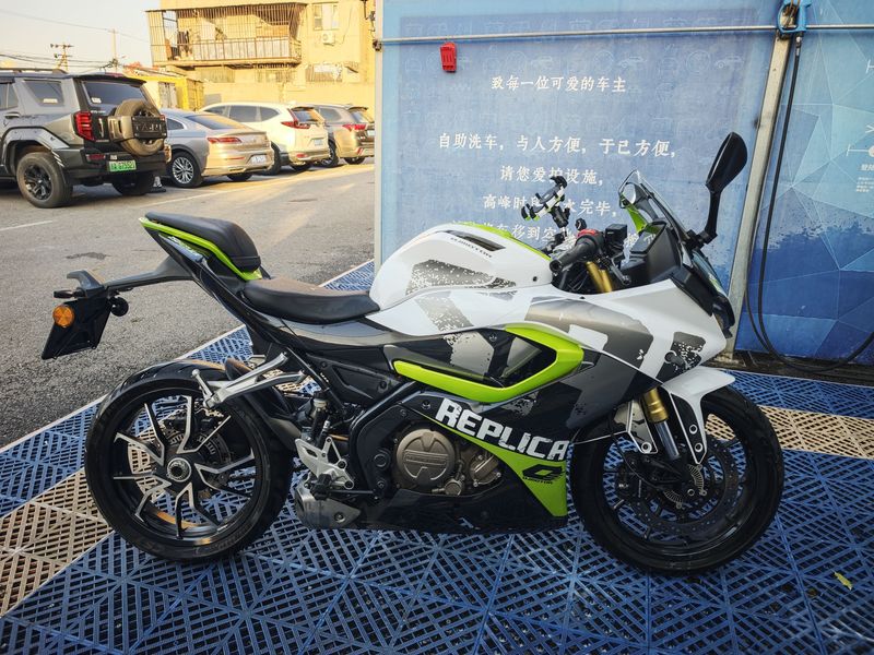 二手QJMOTOR赛250