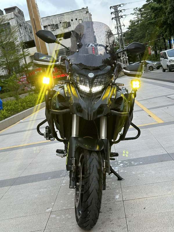 二手贝纳利金鹏 TRK502
