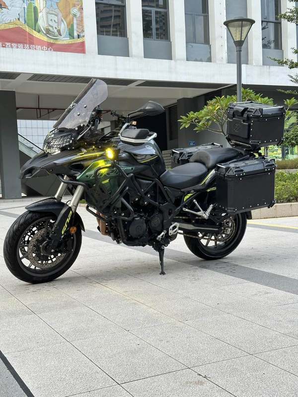 二手贝纳利金鹏 TRK502