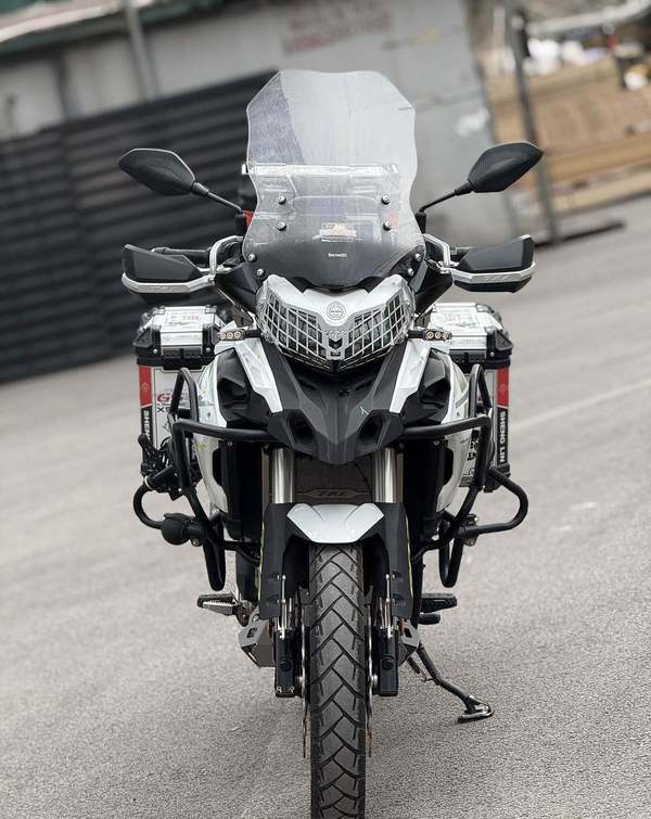 二手贝纳利金鹏 TRK502