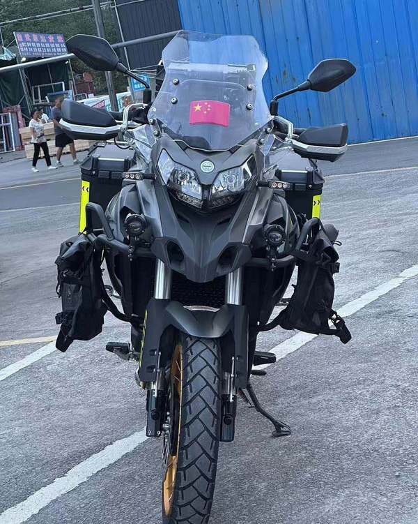 二手贝纳利金鹏 TRK502