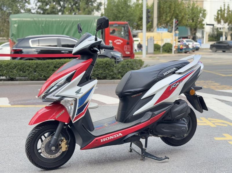 二手新大洲本田裂行 RX125Fi