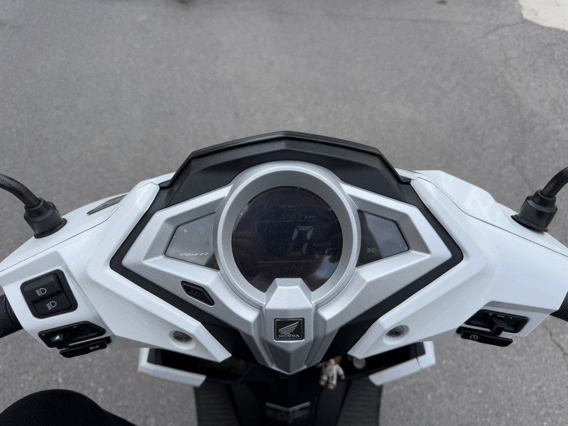 二手新大洲本田裂行 RX125Fi